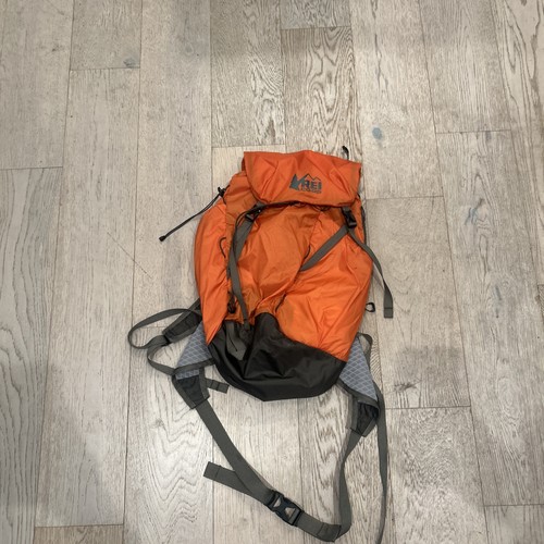 Rei flash 22 pack - rei,